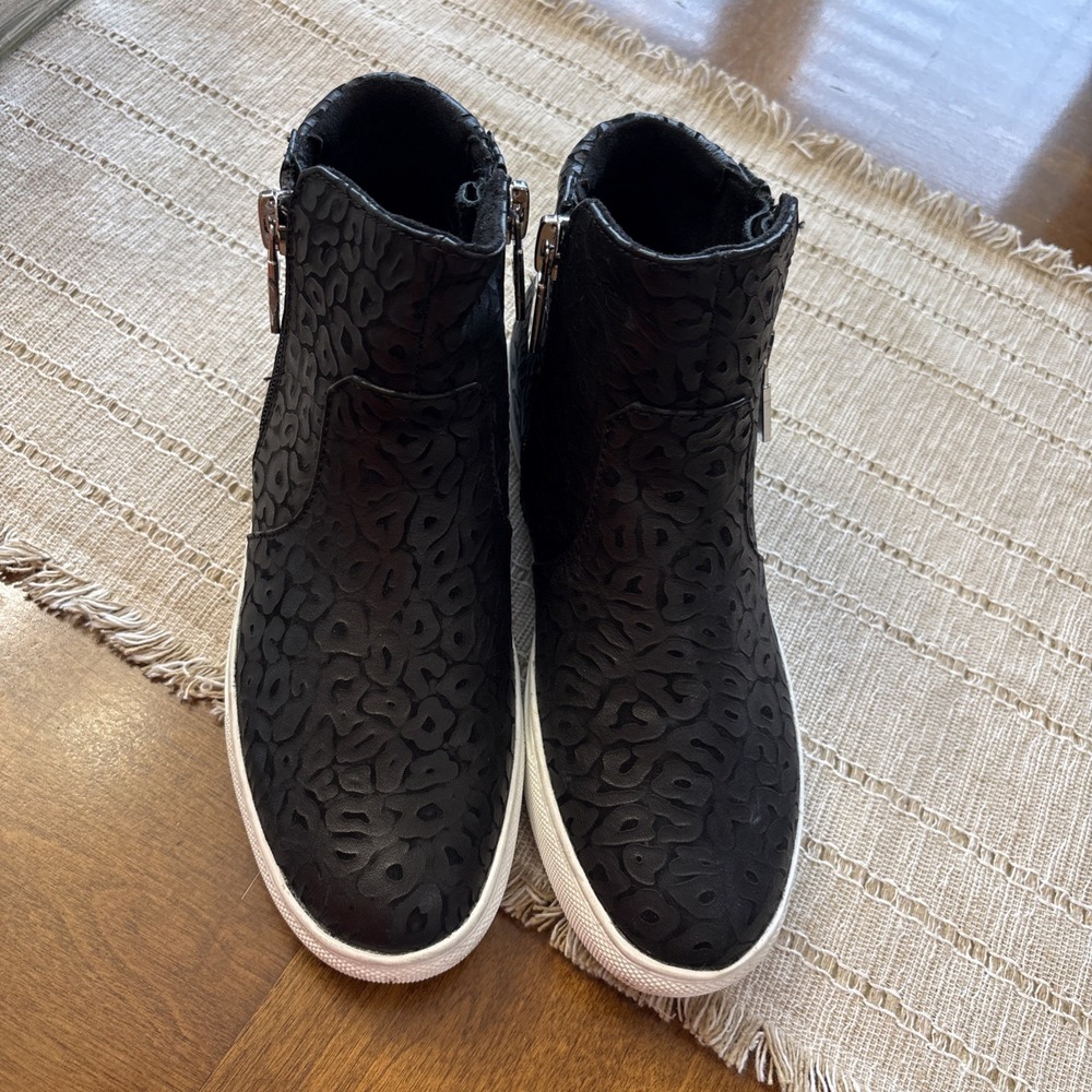 KENNETH COLE NEW YORK Womens Black Kiera Slip On Leather Athletic WP Sneakers 7